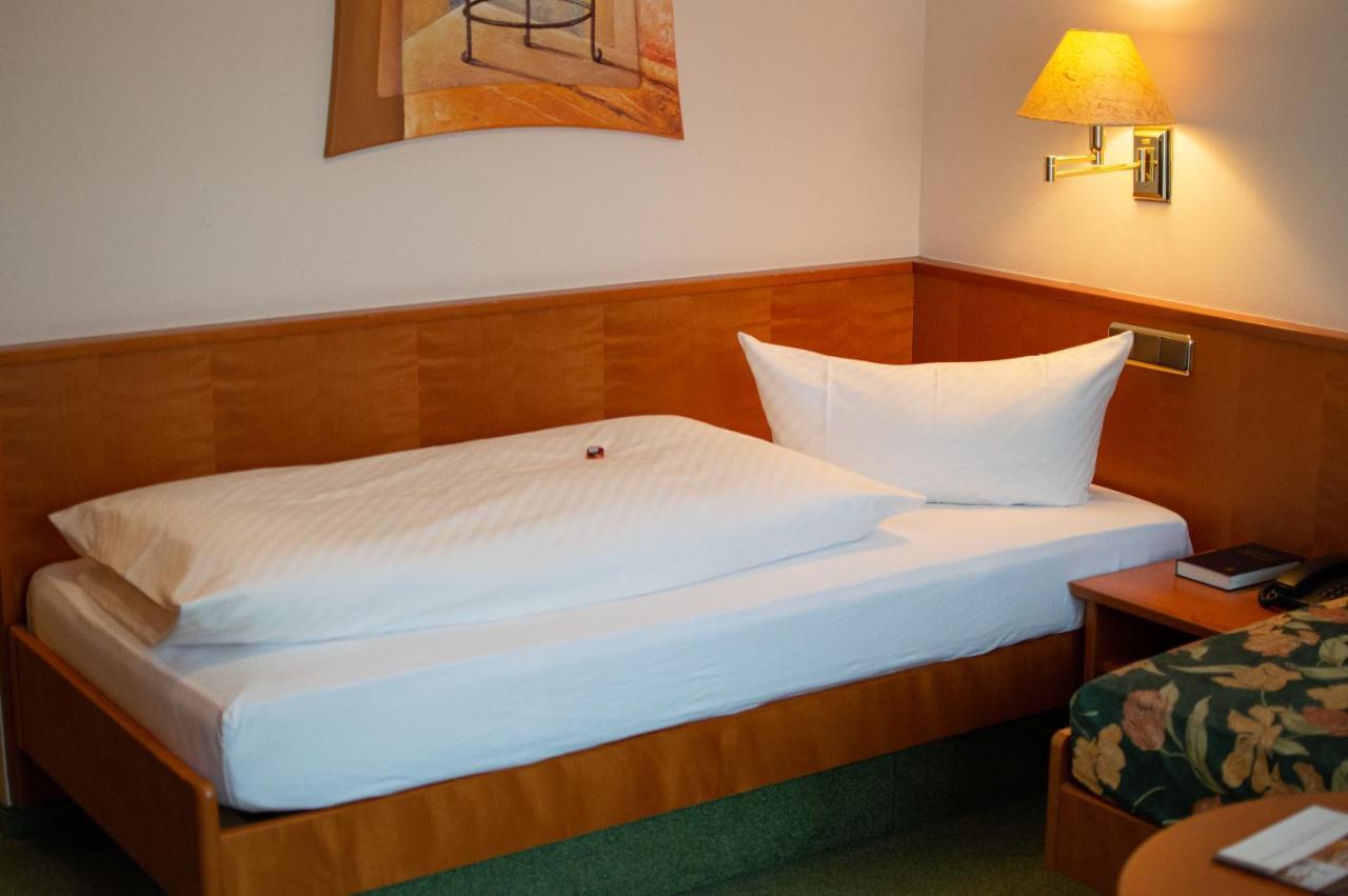 Hotel Pfeffermuehle Siegen Exteriör bild
